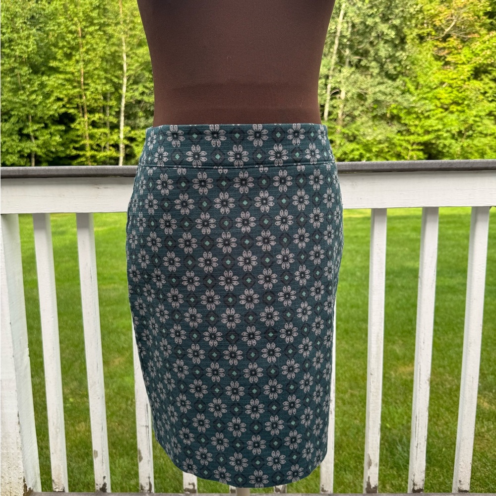 LOFT Blue and White Pencil Skirt Knee-Length Work